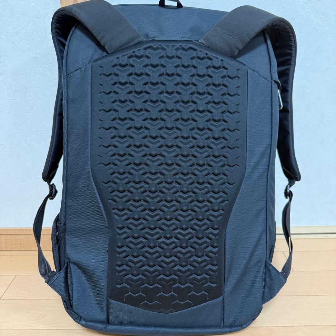 バッグ lowe alpine halo 40 Black