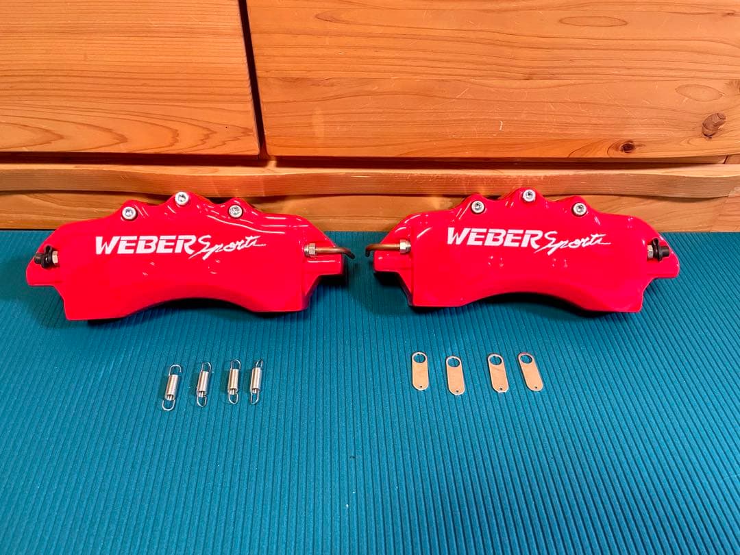 【未使用品】WEBER Sport 赤 キャリパー カバー　ヴォクシー　80系