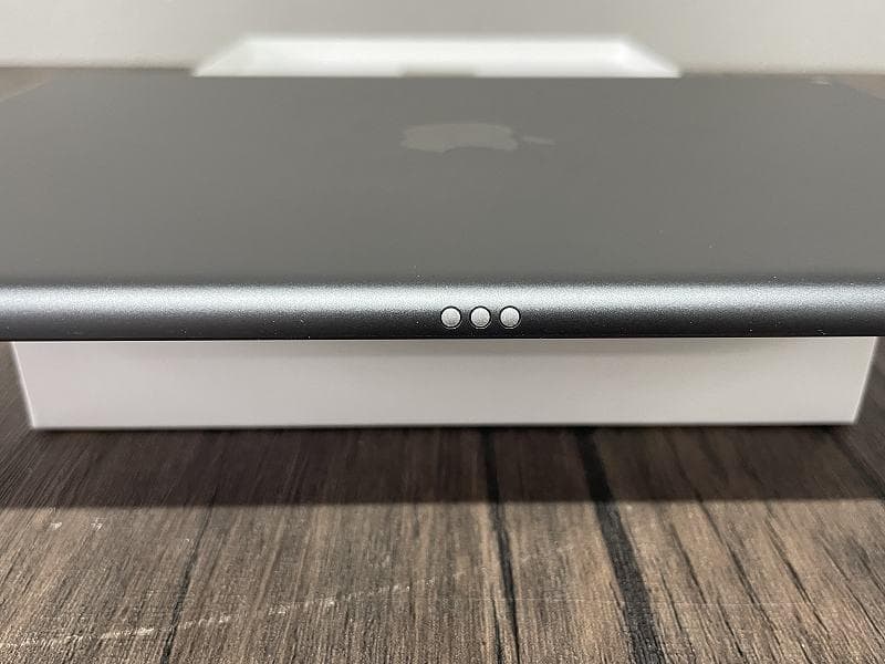 ⑨【美品】iPad Apple 第9世代　Wi-Fiモデル　64GB