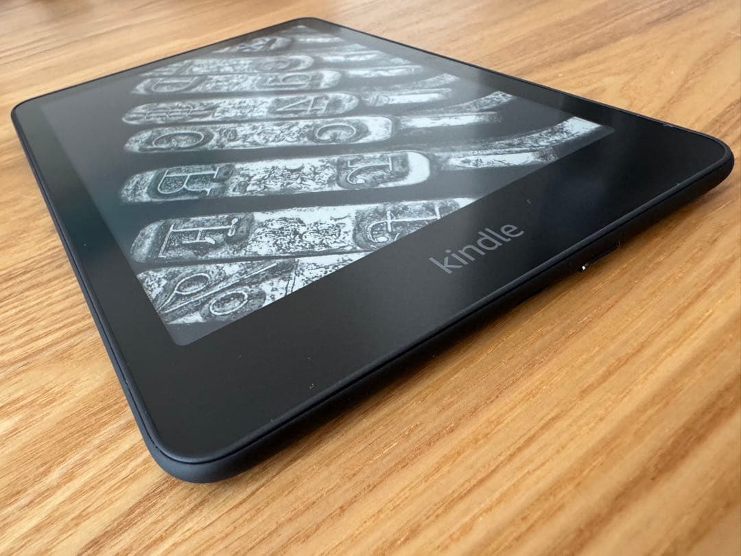 Kindle Paperwhite Gen 12 16GB ブラック　ケース付き