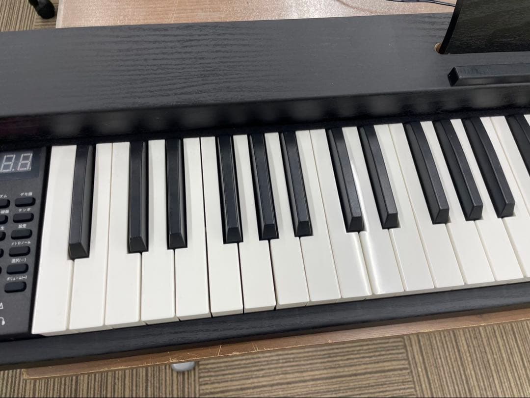 電子ピアノ88鍵盤　給電タイプ　木目調ボディ　ブラック