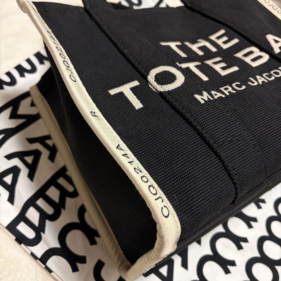 バッグ THE JACQUARD LARGE TOTE BAG MARC JACOBS
