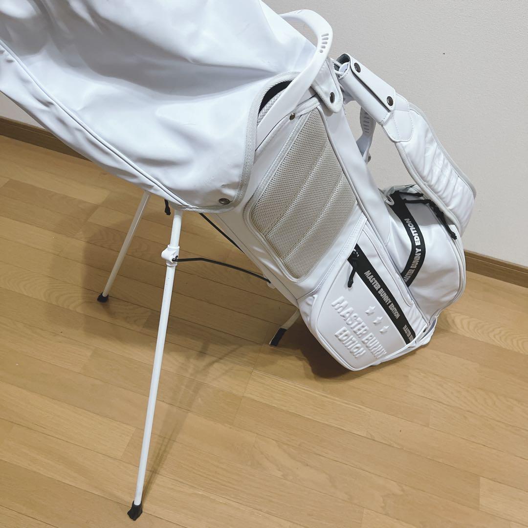 K252 MASTERBUNNY スタンド式キャディバッグ ホワイト