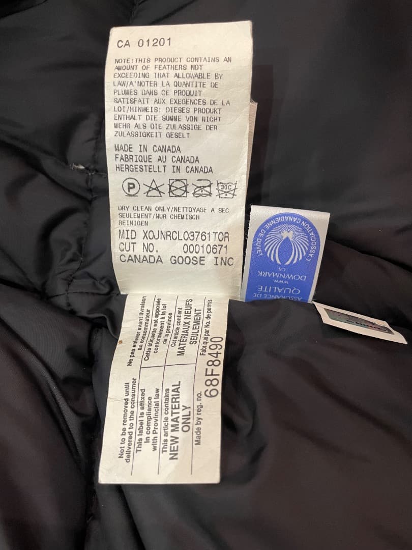   カナダグース ブラック ダウンベスト