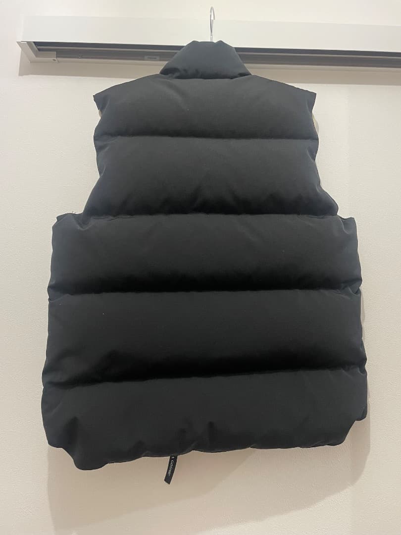   カナダグース ブラック ダウンベスト