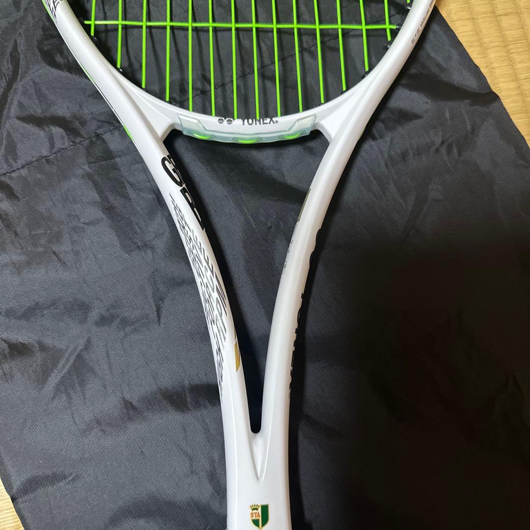 ソフトテニス　ジオブレイク70V ヨネックス