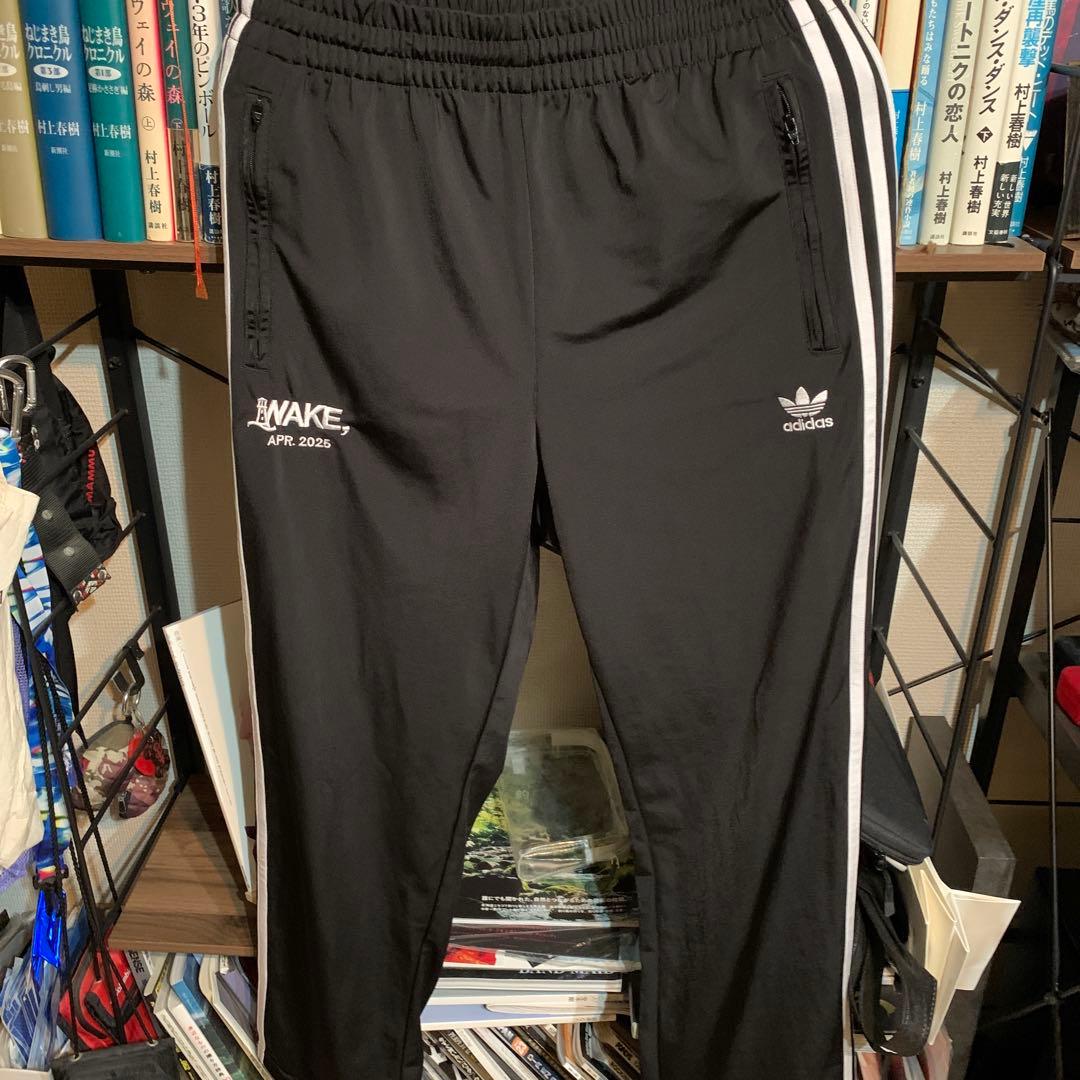 wake sapporo adidas ブラックジャージセット WAKE刺繍