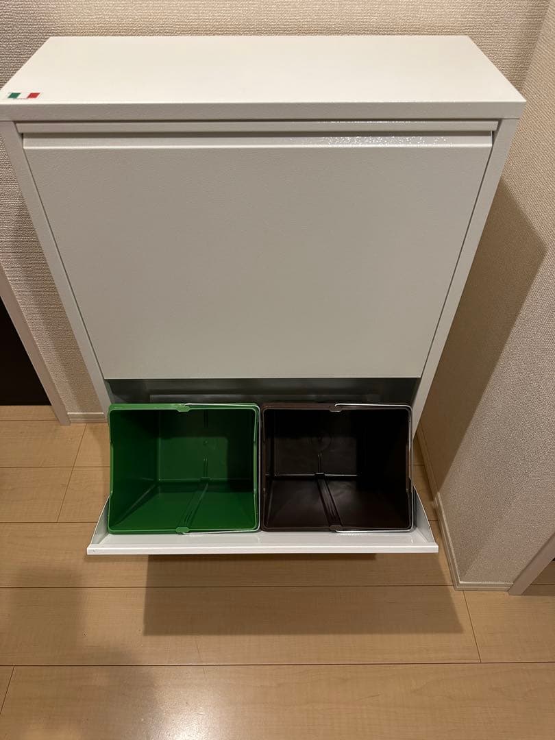 展示品 イタリア製スチールダストボックス 2×2段 ホワイト