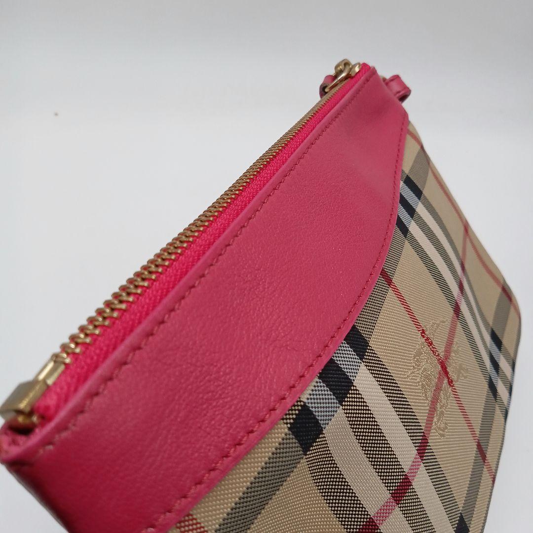 バーバリー　クラッチバッグ　ポーチ　ノバチェック　セカンドバッグ