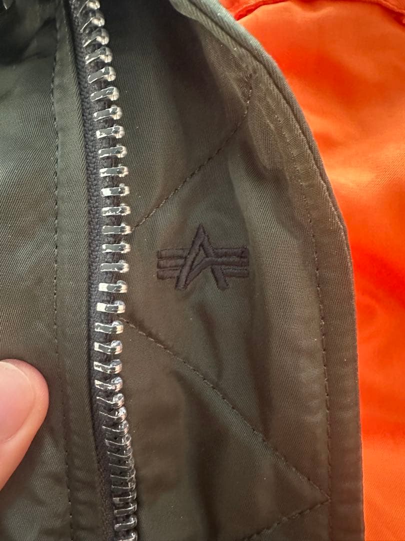 アルファインダストリーズ オリーブ色 MA-1 フライトジャケット