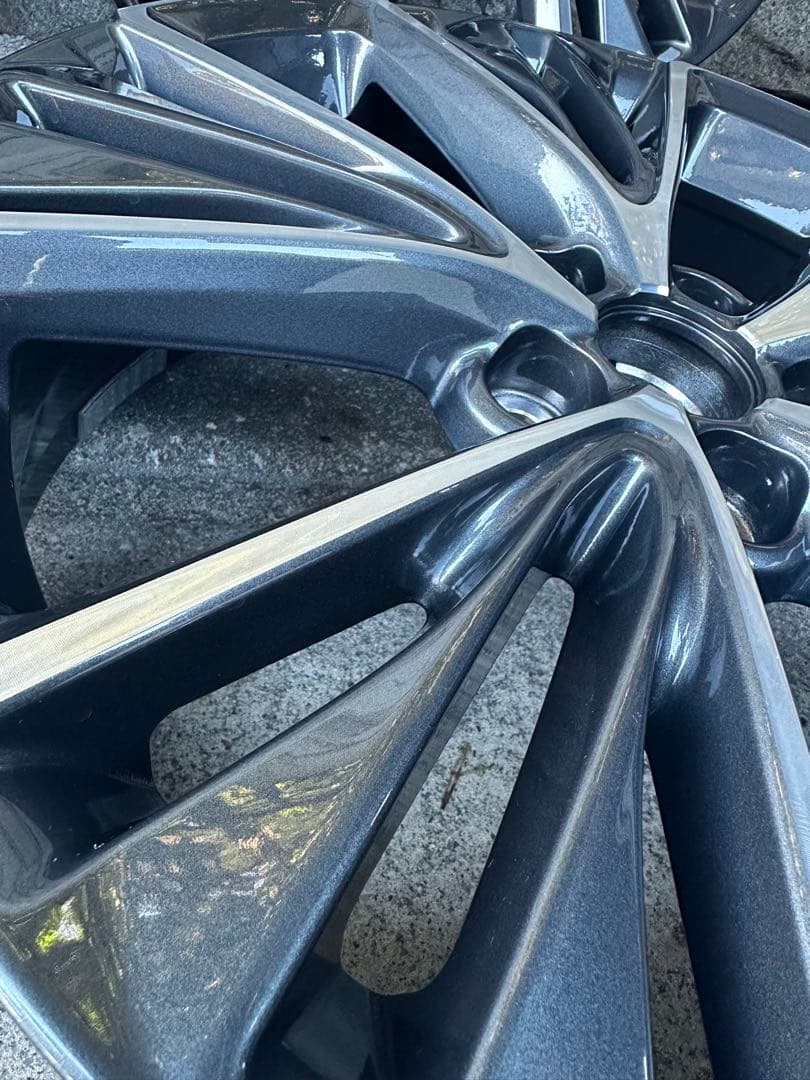 ① 良品 トヨタ 60系 プリウス Zグレード 純正 19インチ 4本