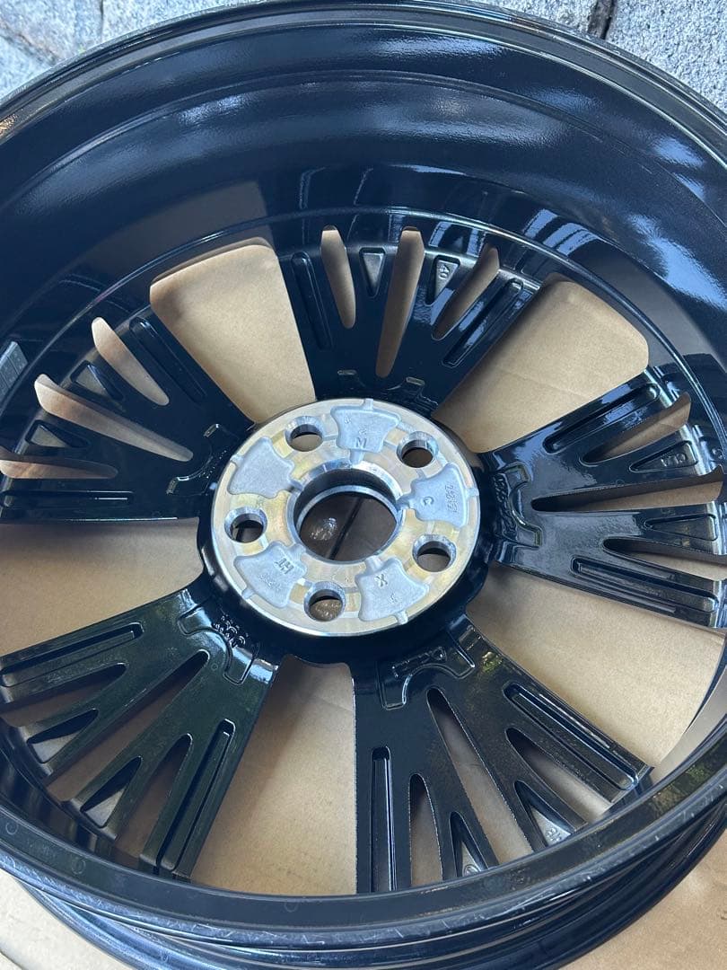 ① 良品 トヨタ 60系 プリウス Zグレード 純正 19インチ 4本