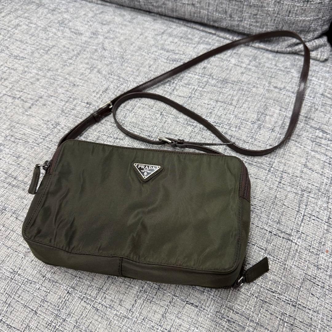 PRADA オリーブグリーン ショルダーバッグ