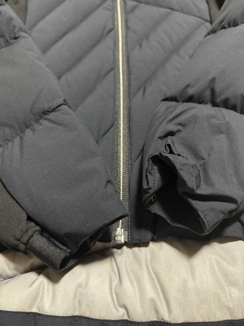 美品✴︎テーラーメイド　レディース　ダウン