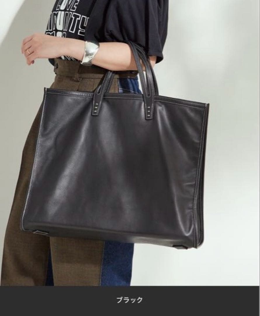 A VACATION NOVERBA TANK LEATHER ブラック