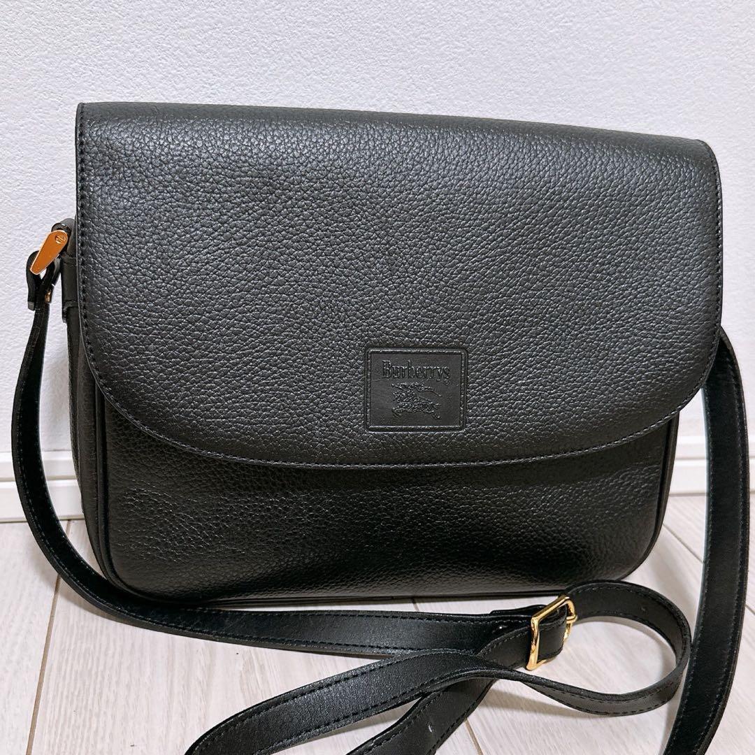 《美品》Burberrys(バーバリー)ショルダーバッグ　レザー　ブラック