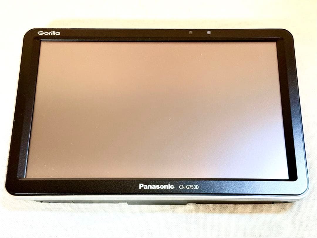 【超美品・送料無料】Panasonic ポータブルカーナビ CN-G750D