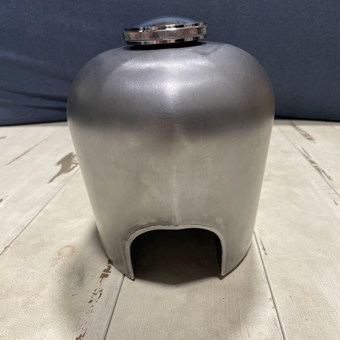 SR400用 超ナロースポーツスタータンク 未使用新品 キャップ、コック付き