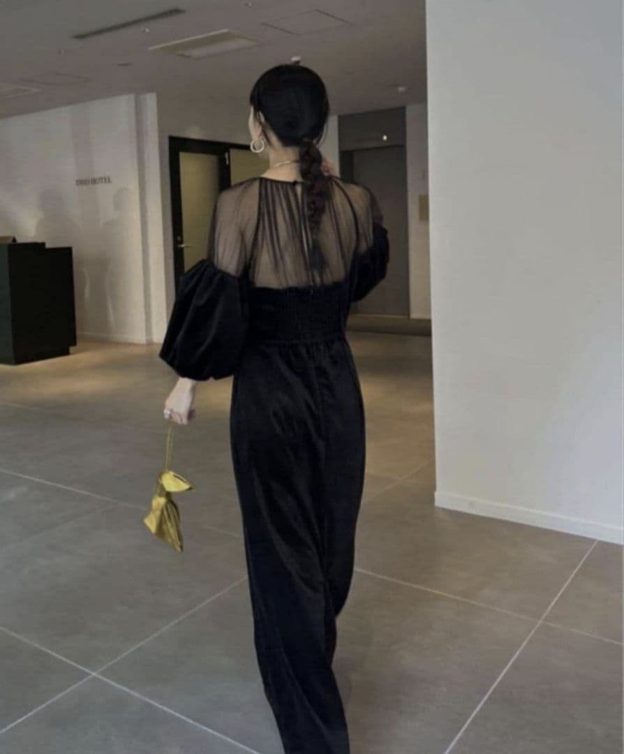 Ameri　SOUFFLE SLEEVE VELOUR DRESS