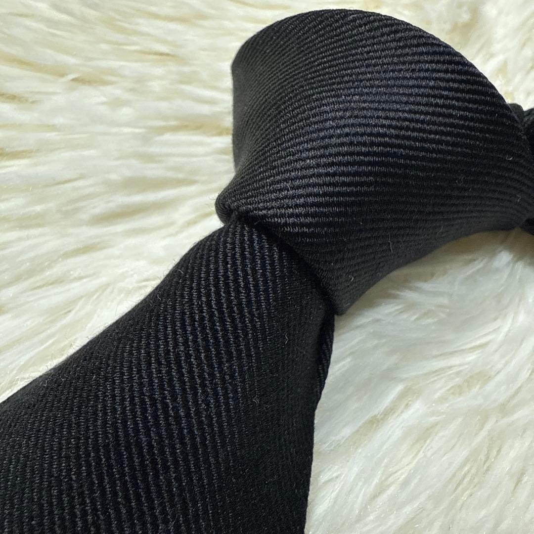 【未使用級】Burberry ブランドネクタイ　シルク　無地　ブラック