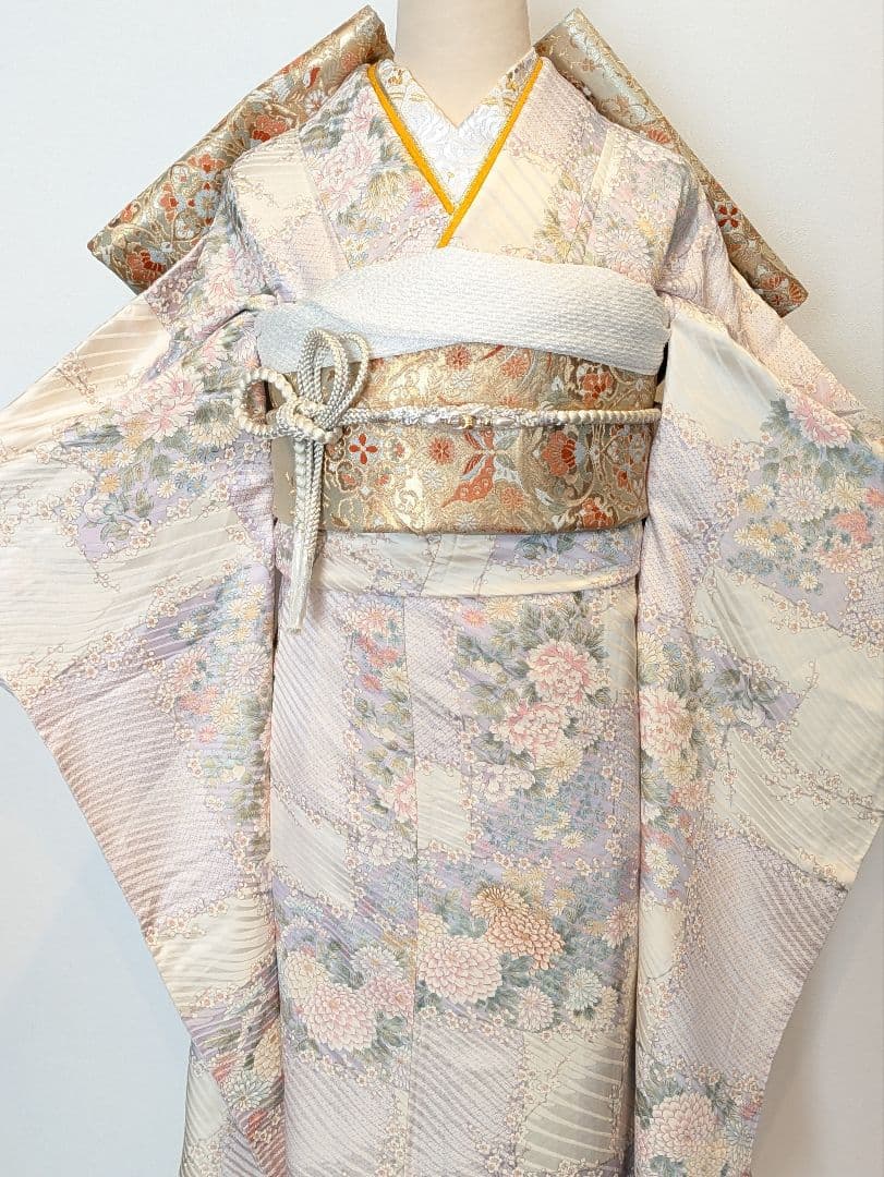 振袖フルセット 身丈161裄62 金彩 白系 逸品 成人式