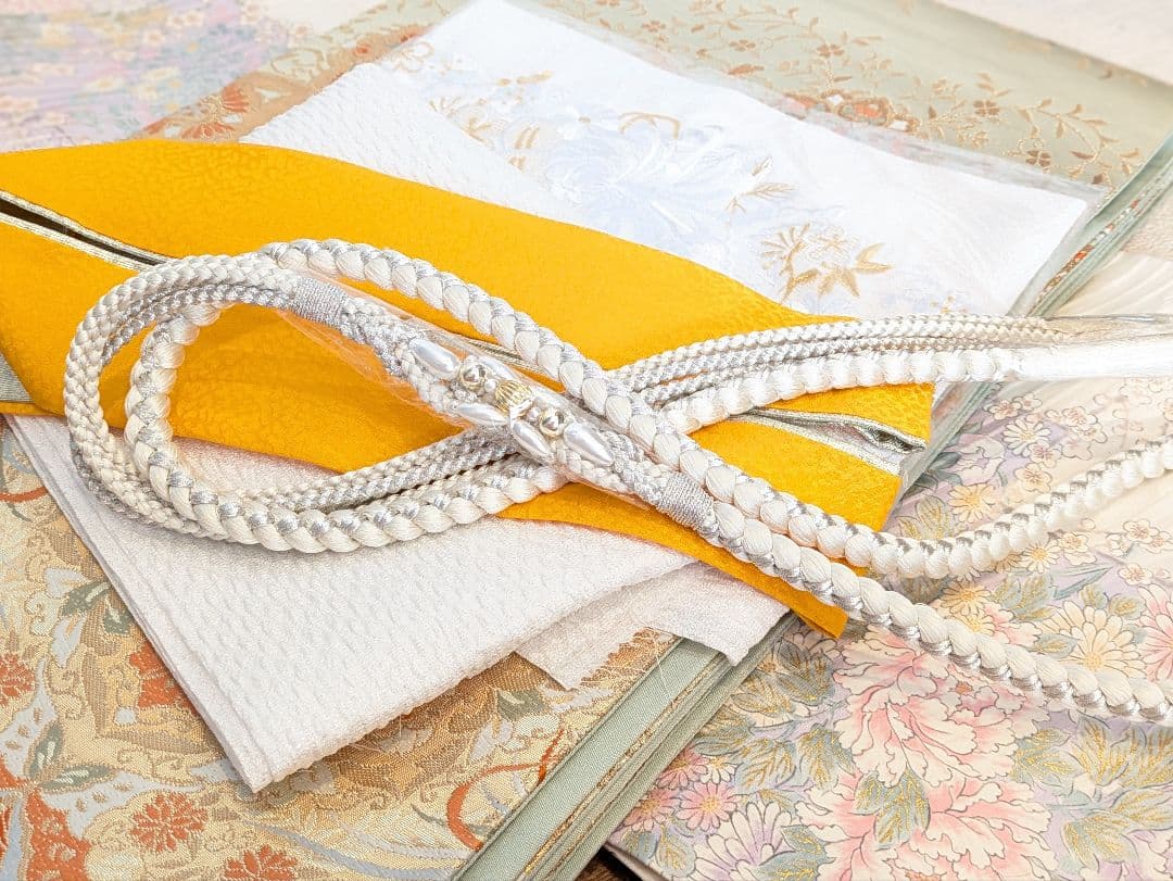 振袖フルセット 身丈161裄62 金彩 白系 逸品 成人式