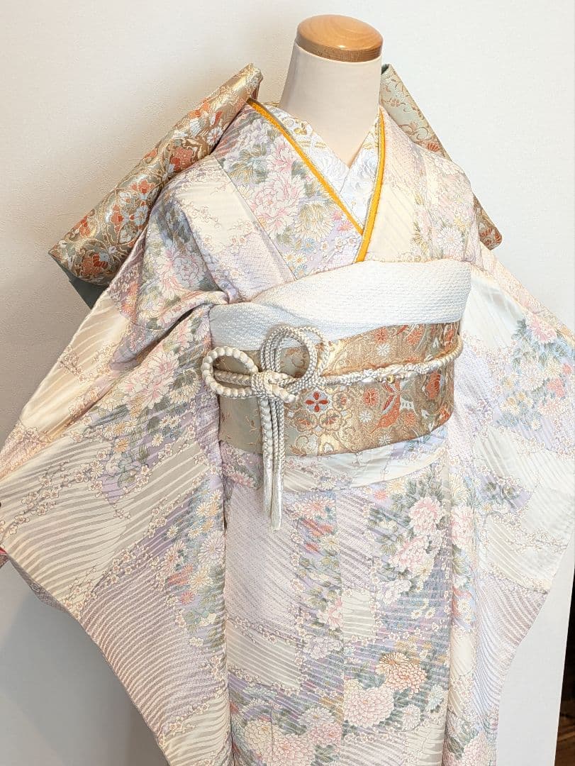 振袖フルセット 身丈161裄62 金彩 白系 逸品 成人式