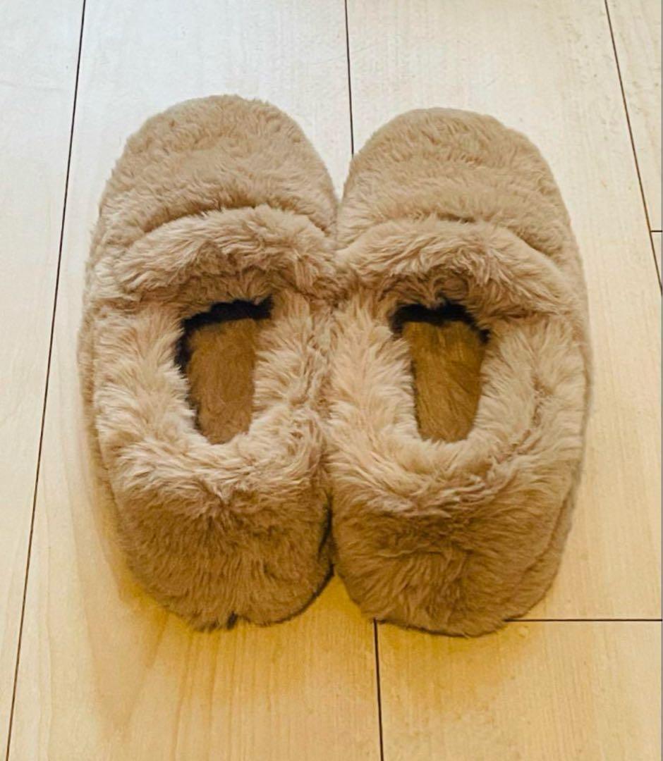 Gianvito Rossi ジャンヴィトロッシ ファーフラットシューズ