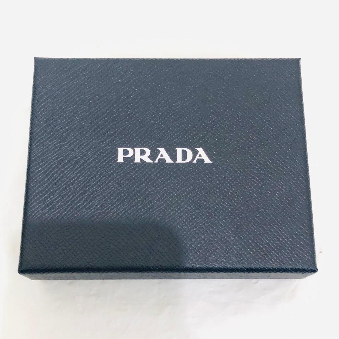 未使用に近い 極美品 PRADA プラダ サフィアーノ レザー ケース 黒