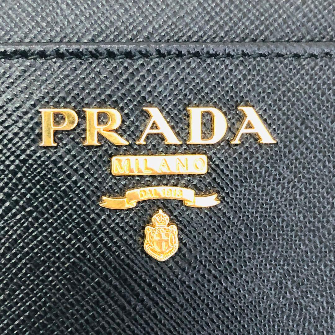 未使用に近い 極美品 PRADA プラダ サフィアーノ レザー ケース 黒