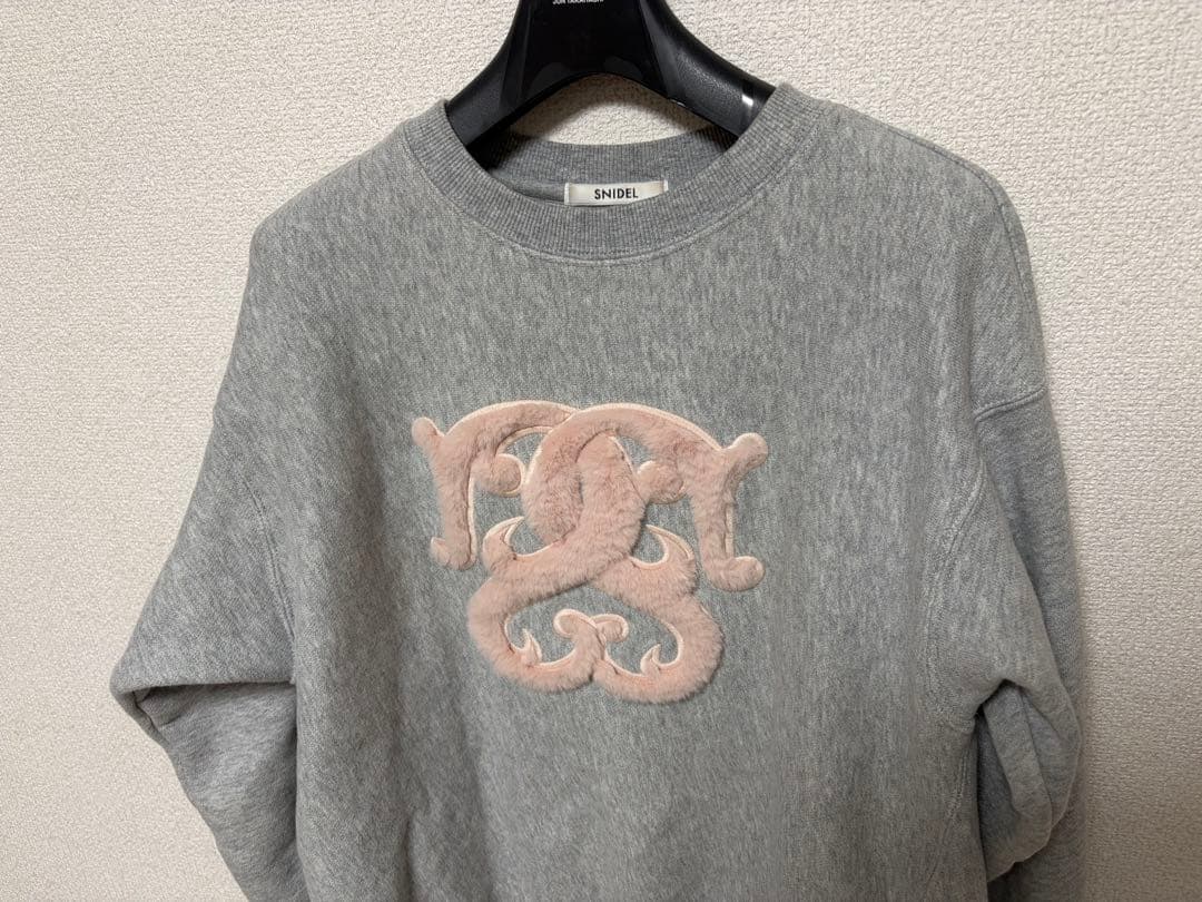 SNIDEL グレー 刺繍ロゴ トレーナー Fサイズ