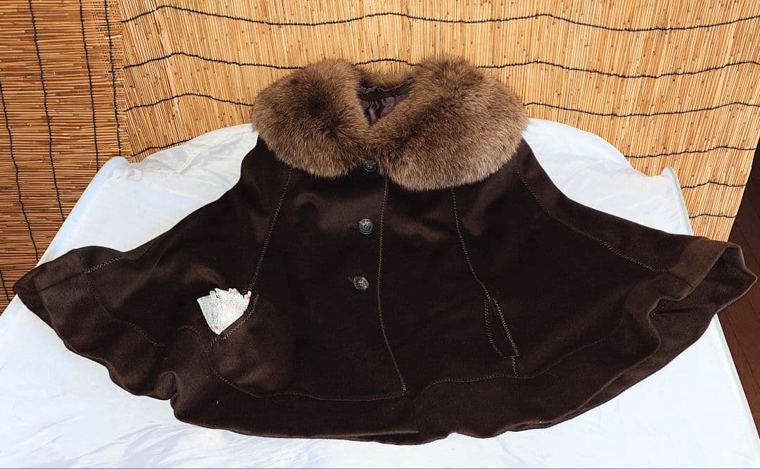 ブルーフォックス 襟付☆ カシミヤ 100%☆ マント ☆ コート ☆ カシミア