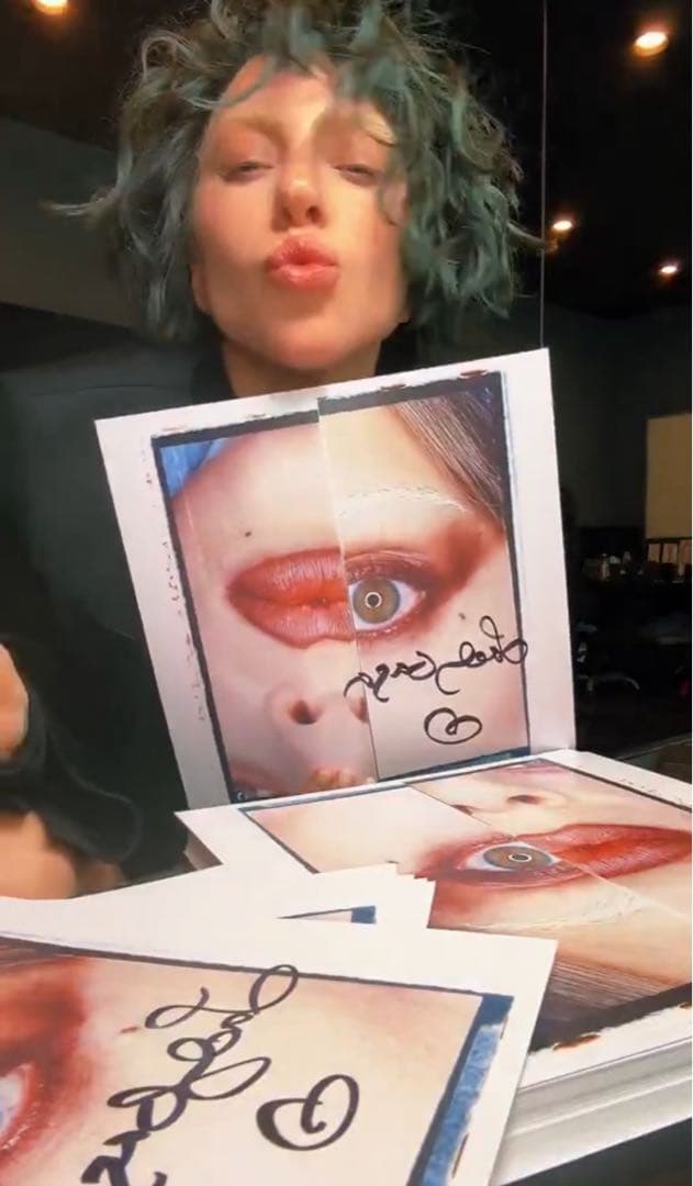 I*o様 レディー・ガガ　MAYHEM　直筆サイン入りレコード