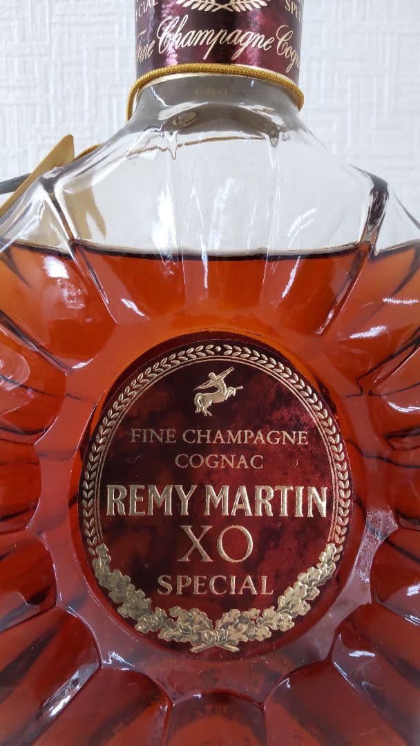 猫ちゃん[未開栓] 箱つき REMY MARTIN XO SPECIAL