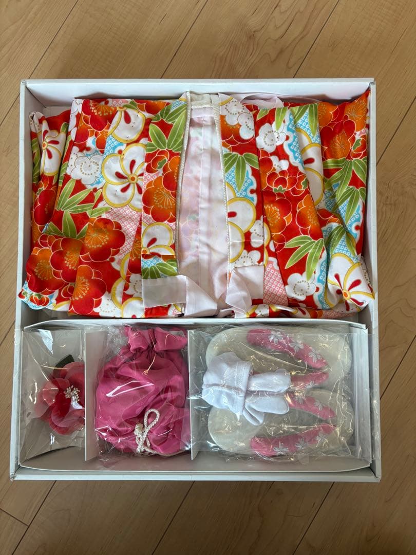 小町キッズ　　七五三　花柄　着物　白　被布セット　卒園式　袴　入学式スーツ