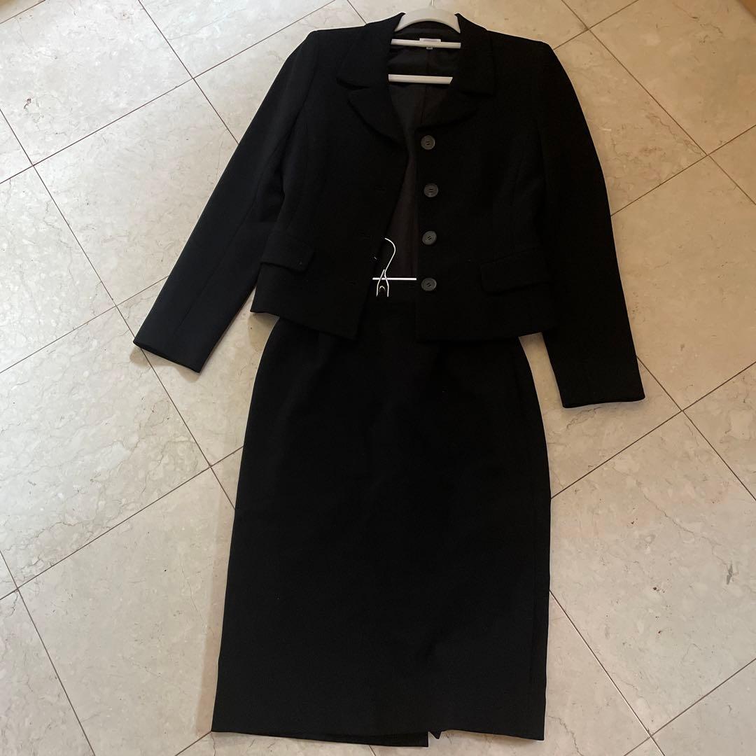 フォクシー　ブラックスーツ