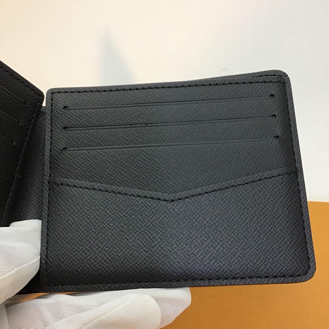 ❣️未使用に近い❣️ LOUIS VUITTON 二つ折り財布　M80906