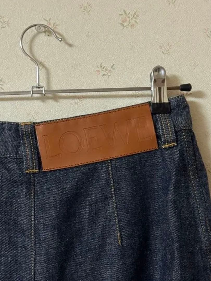 LOEWE ショートパンツ