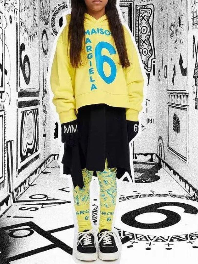 メゾンマルジェラMM6 Maison Margiela ブランドロゴフーディー