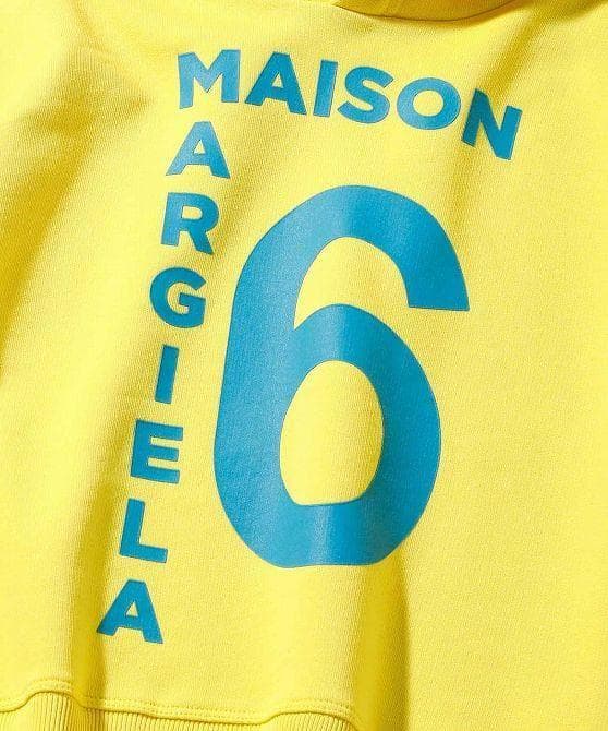メゾンマルジェラMM6 Maison Margiela ブランドロゴフーディー