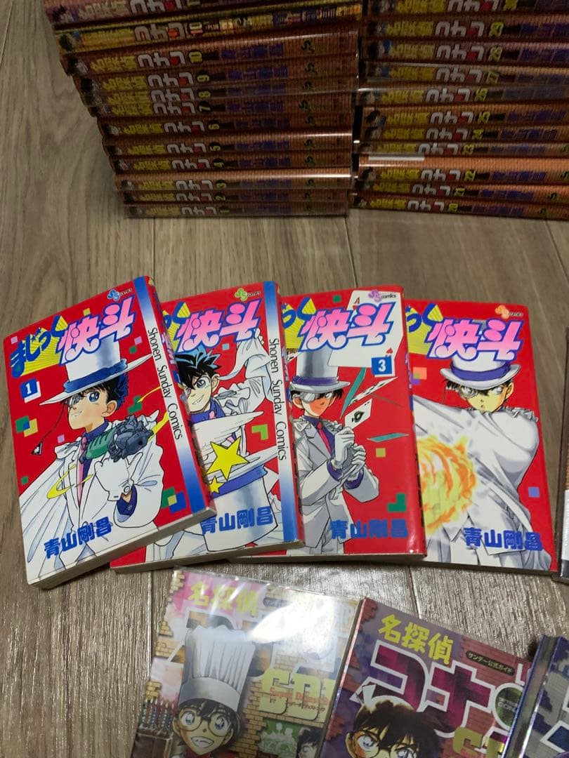 名探偵コナン 1巻〜最新刊106巻、特装版、関連本、まじっく快斗 1巻〜4巻