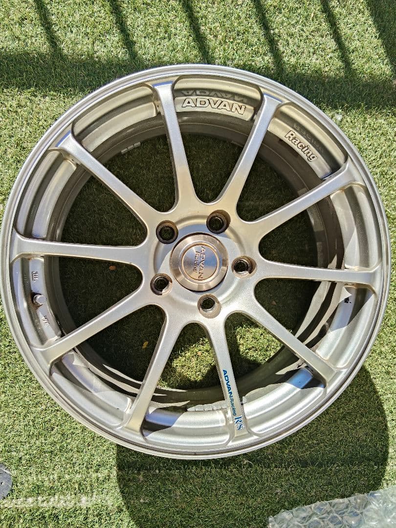 ADVAN Racing RS 17インチ7.5J 5H PCD114.3 4本