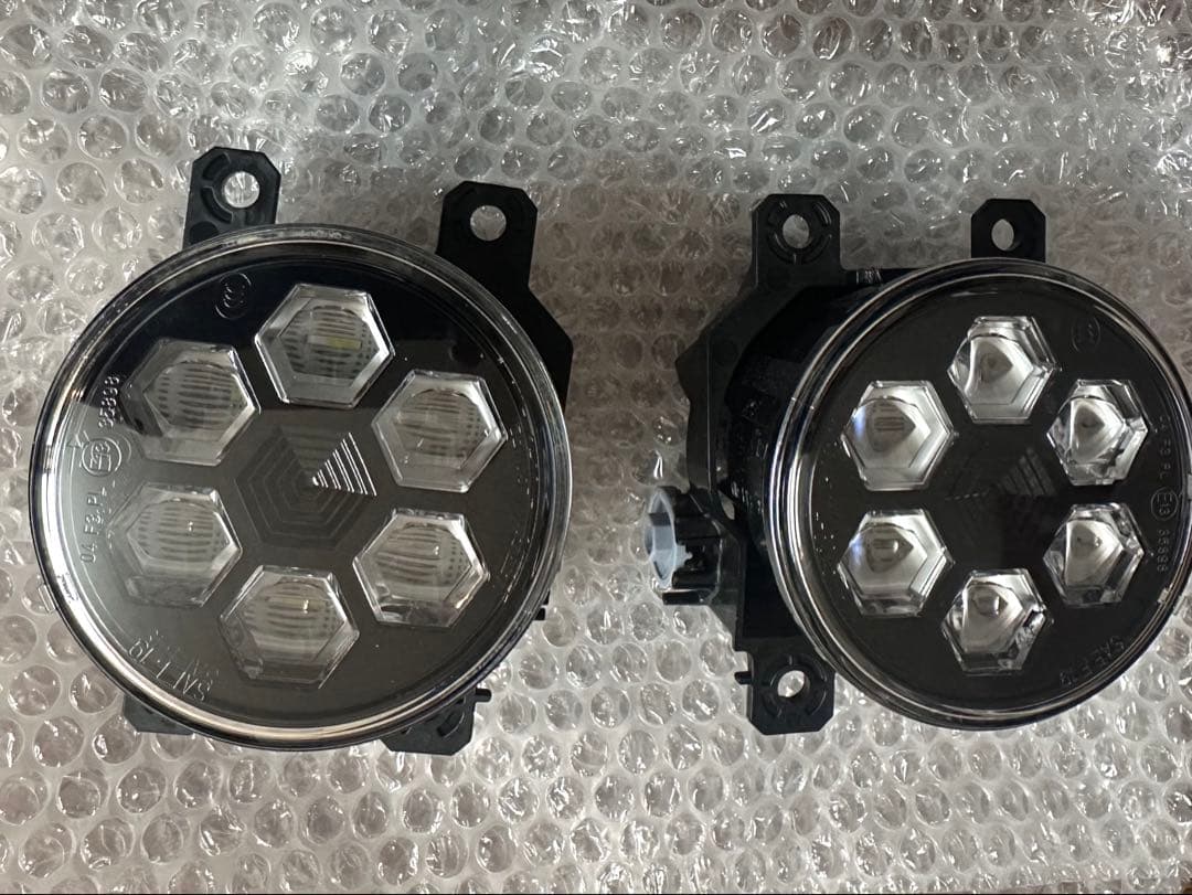 レガシィ アウトバック BT5 フォグライト左右