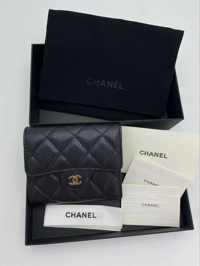 シャネル 三つ折り 財布 美品