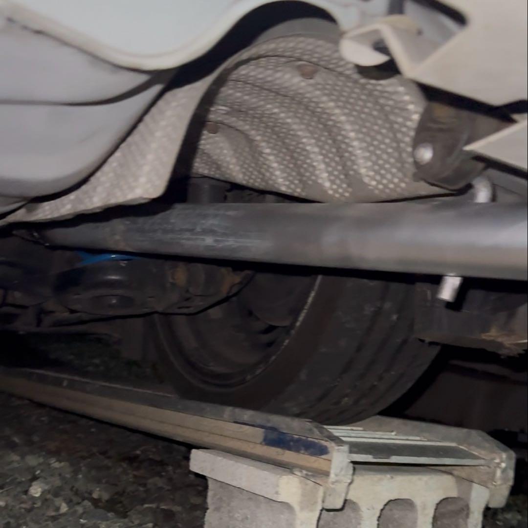 30プリウスリアストレートマフラー