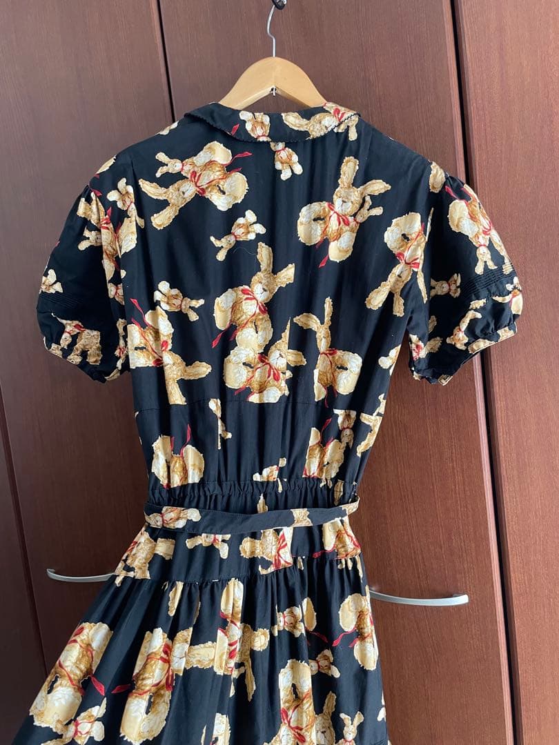 ピンクハウス ❣️黒地にうさぎ柄ワンピース