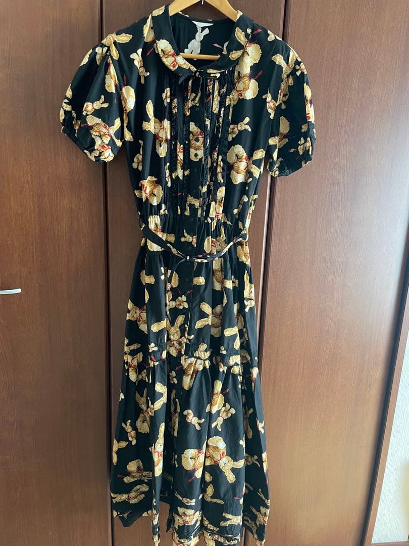 ピンクハウス ❣️黒地にうさぎ柄ワンピース