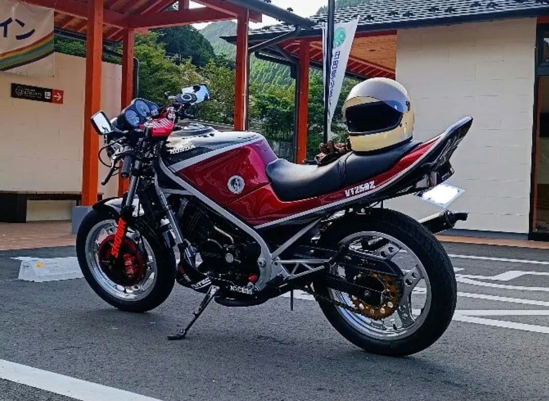 VT250FE YSS リアサス MB302RG(強化バネ版）3㌢ケツアゲ仕様