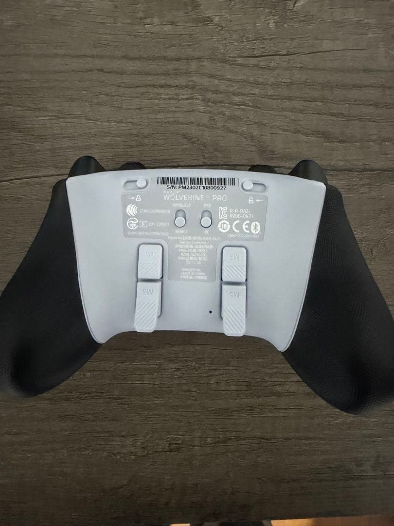 その他 RAZER WOLVERINE V2 RRO