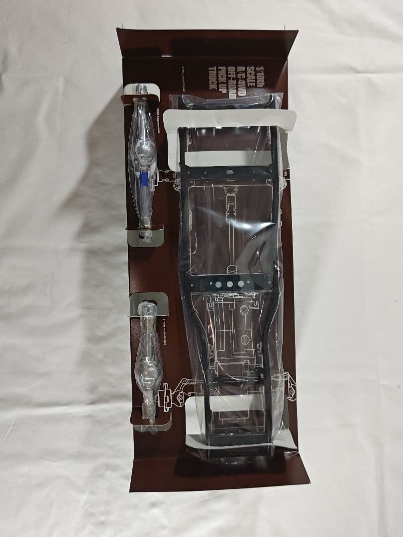 マ*ン様 【未組立】タミヤ RC ハイラックス ブルーザー 4WD 3速ミッショ